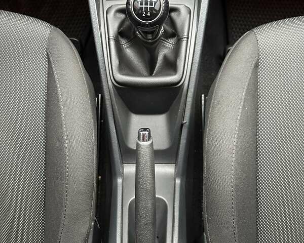 Черный Сеат Ибица, объемом двигателя 1.6 л и пробегом 313 тыс. км за 5800 $, фото 24 на Automoto.ua