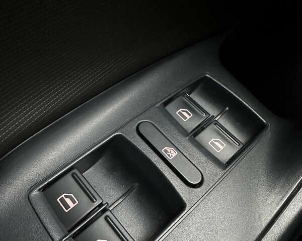 Черный Сеат Ибица, объемом двигателя 1.6 л и пробегом 313 тыс. км за 5800 $, фото 26 на Automoto.ua