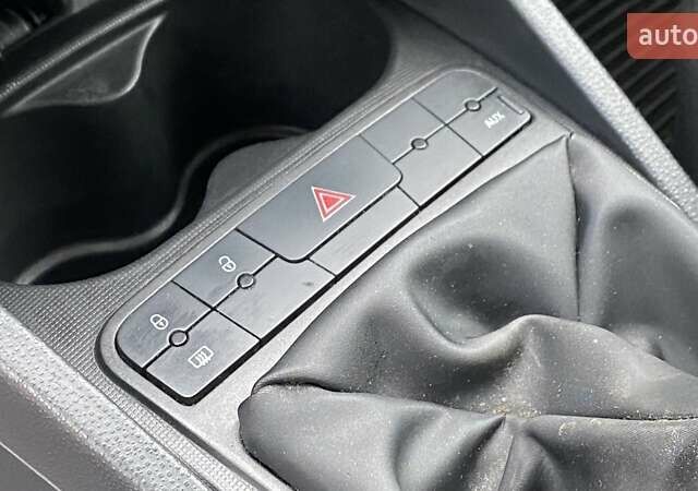 Сеат Ибица 2008 в Киеве на Automoto.ua Черный Сеат Ибица, объемом двигателя 1.4 л и пробегом 280 тыс. км за 4500 $, фото 20 на Automoto.ua