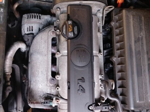 Черный Сеат Ибица, объемом двигателя 1.4 л и пробегом 230 тыс. км за 3500 $, фото 7 на Automoto.ua