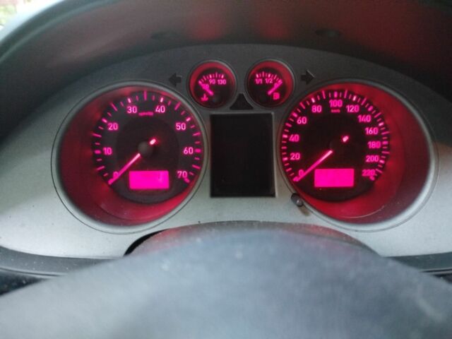 Черный Сеат Ибица, объемом двигателя 1.4 л и пробегом 230 тыс. км за 3500 $, фото 10 на Automoto.ua