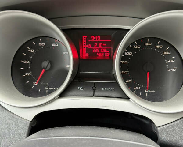 Черный Сеат Ибица, объемом двигателя 1.2 л и пробегом 229 тыс. км за 4700 $, фото 7 на Automoto.ua