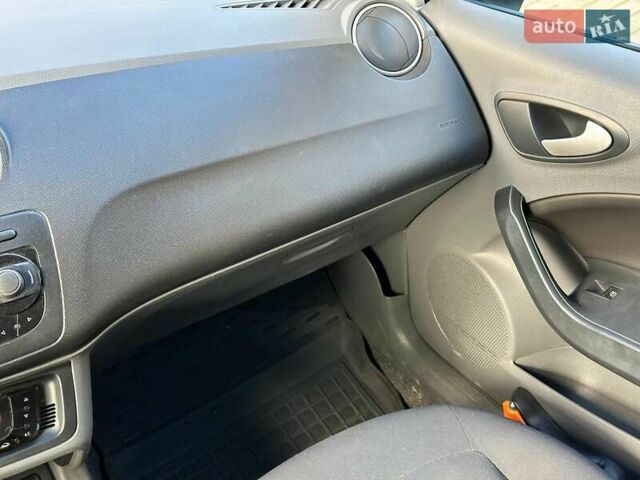 Сеат Ибица 2011 в Одессе на Automoto.ua Черный Сеат Ибица, объемом двигателя 1.2 л и пробегом 245 тыс. км за 5980 $, фото 15 на Automoto.ua