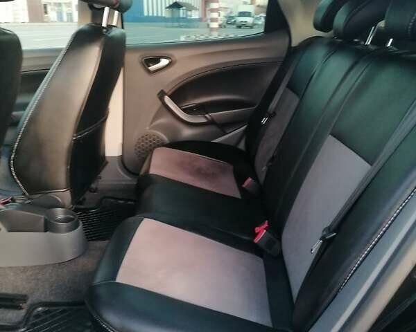 Черный Сеат Ибица, объемом двигателя 1.2 л и пробегом 252 тыс. км за 5450 $, фото 12 на Automoto.ua