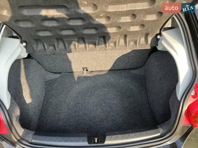 Чорний Сеат Ibiza, об'ємом двигуна 1.39 л та пробігом 200 тис. км за 5500 $, фото 11 на Automoto.ua