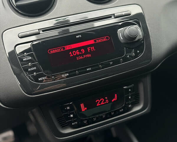 Черный Сеат Ибица, объемом двигателя 1.4 л и пробегом 197 тыс. км за 8999 $, фото 18 на Automoto.ua