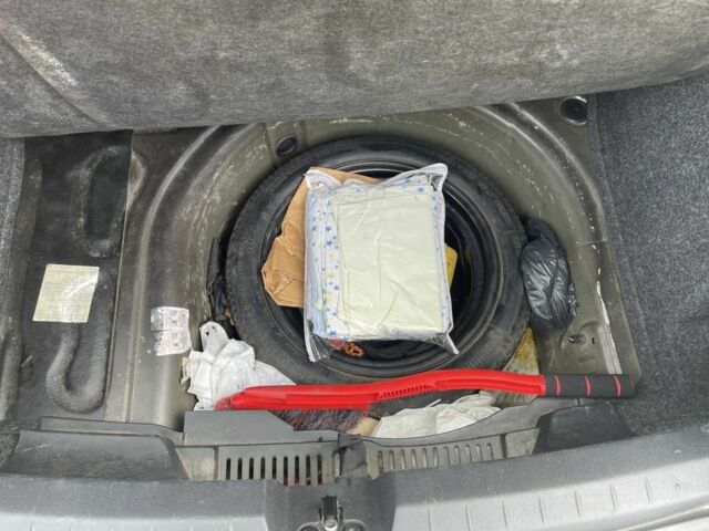 Черный Сеат Ибица, объемом двигателя 1.2 л и пробегом 320 тыс. км за 4000 $, фото 5 на Automoto.ua