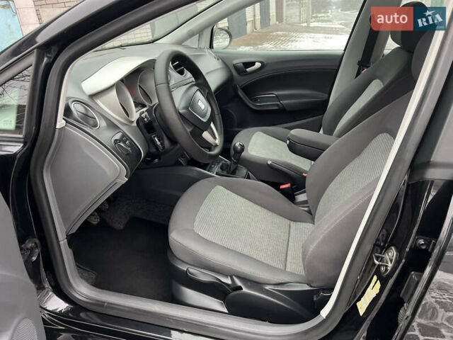 Черный Сеат Ибица, объемом двигателя 1.6 л и пробегом 213 тыс. км за 6600 $, фото 10 на Automoto.ua