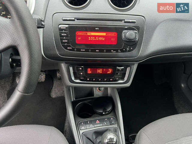 Черный Сеат Ибица, объемом двигателя 1.6 л и пробегом 213 тыс. км за 6600 $, фото 11 на Automoto.ua