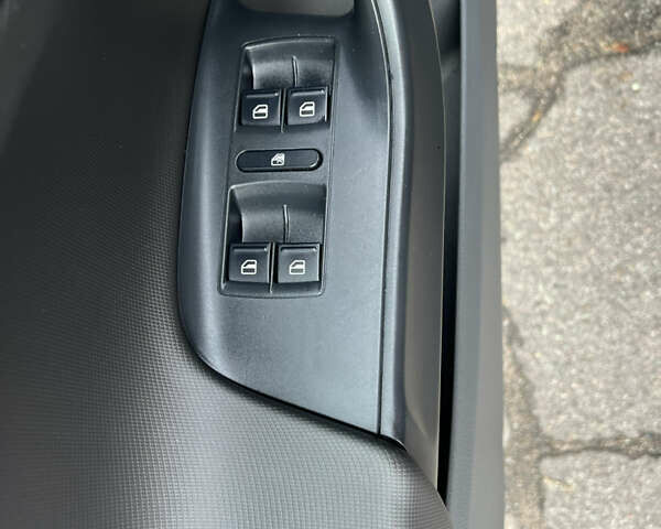 Черный Сеат Ибица, объемом двигателя 1.6 л и пробегом 213 тыс. км за 6700 $, фото 16 на Automoto.ua