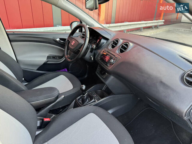 Чорний Сеат Ibiza, об'ємом двигуна 1.2 л та пробігом 202 тис. км за 6999 $, фото 23 на Automoto.ua
