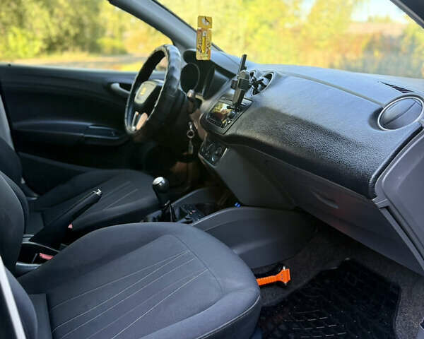 Чорний Сеат Ibiza, об'ємом двигуна 1.2 л та пробігом 199 тис. км за 4999 $, фото 26 на Automoto.ua