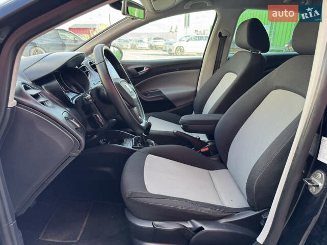 Чорний Сеат Ibiza, об'ємом двигуна 1.2 л та пробігом 202 тис. км за 6999 $, фото 24 на Automoto.ua