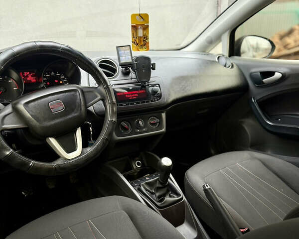 Черный Сеат Ибица, объемом двигателя 1.2 л и пробегом 199 тыс. км за 4899 $, фото 12 на Automoto.ua