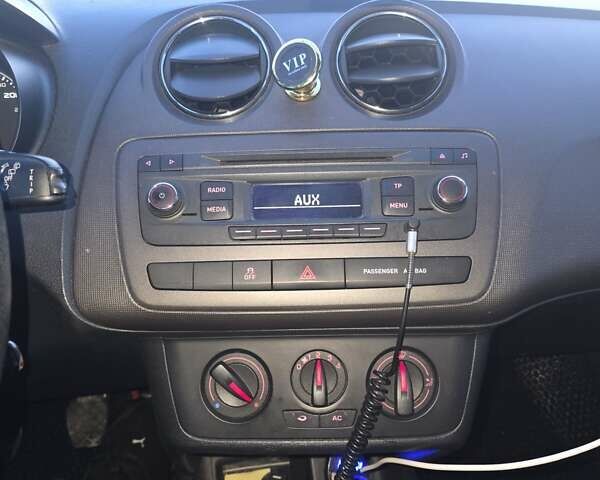 Черный Сеат Ибица, объемом двигателя 1.6 л и пробегом 260 тыс. км за 5850 $, фото 19 на Automoto.ua