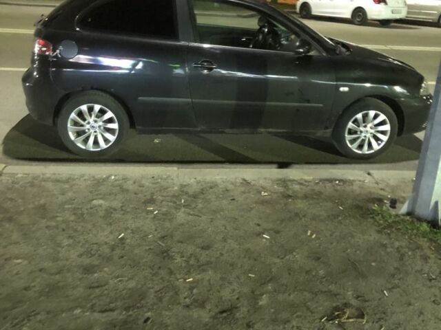 Черный Сеат Ибица, объемом двигателя 1.6 л и пробегом 381 тыс. км за 3600 $, фото 10 на Automoto.ua