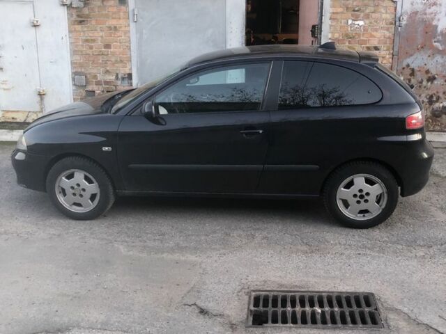 Черный Сеат Ибица, объемом двигателя 1.6 л и пробегом 381 тыс. км за 3600 $, фото 1 на Automoto.ua