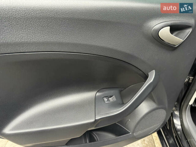 Черный Сеат Ибица, объемом двигателя 1.2 л и пробегом 205 тыс. км за 6900 $, фото 14 на Automoto.ua