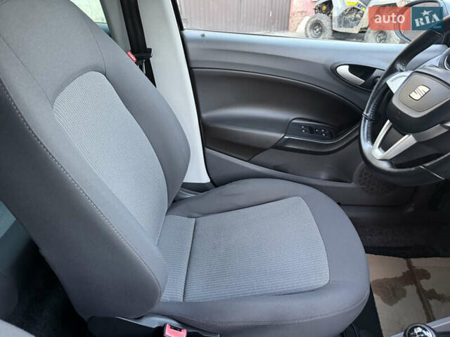 Черный Сеат Ибица, объемом двигателя 1.2 л и пробегом 210 тыс. км за 5600 $, фото 19 на Automoto.ua