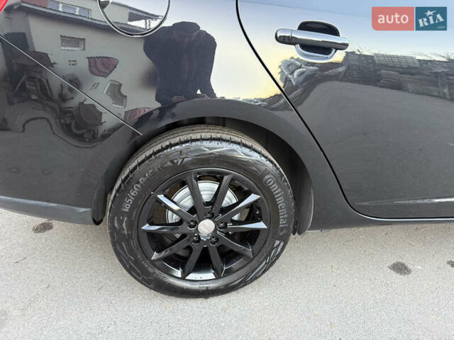 Черный Сеат Ибица, объемом двигателя 1.2 л и пробегом 210 тыс. км за 5600 $, фото 11 на Automoto.ua