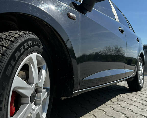 Чорний Сеат Ibiza, об'ємом двигуна 1.2 л та пробігом 241 тис. км за 5400 $, фото 11 на Automoto.ua