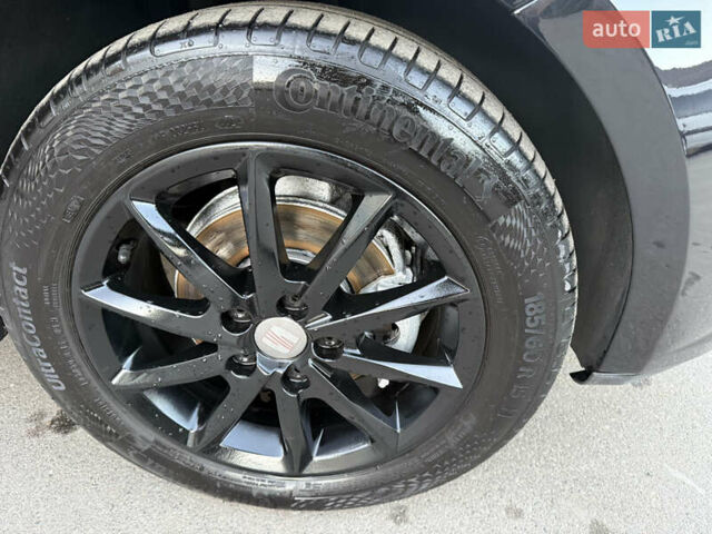 Черный Сеат Ибица, объемом двигателя 1.2 л и пробегом 210 тыс. км за 5600 $, фото 13 на Automoto.ua