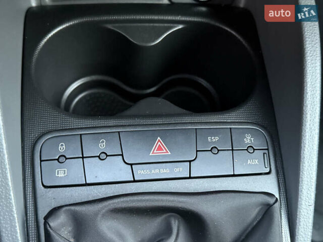 Черный Сеат Ибица, объемом двигателя 1.2 л и пробегом 210 тыс. км за 5600 $, фото 30 на Automoto.ua