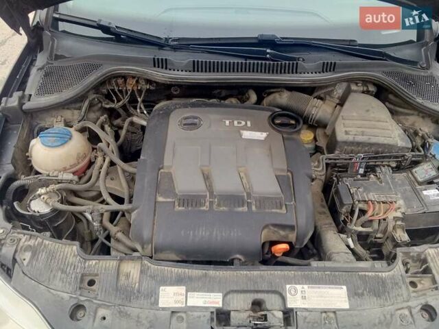 Черный Сеат Ибица, объемом двигателя 1.2 л и пробегом 290 тыс. км за 5000 $, фото 3 на Automoto.ua