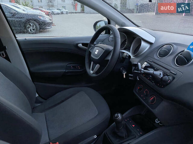 Черный Сеат Ибица, объемом двигателя 1.39 л и пробегом 197 тыс. км за 6700 $, фото 17 на Automoto.ua