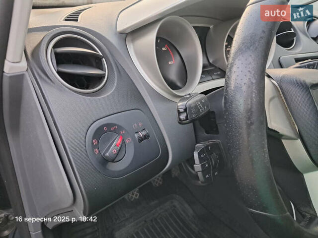 Черный Сеат Ибица, объемом двигателя 1.2 л и пробегом 310 тыс. км за 5250 $, фото 14 на Automoto.ua