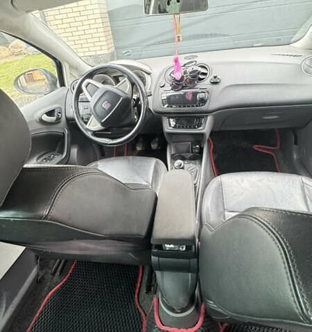 Сеат Ибица 2011 в Камень-Каширский на Automoto.ua Черный Сеат Ибица, объемом двигателя 1.2 л и пробегом 244 тыс. км за 5200 $, фото 8 на Automoto.ua