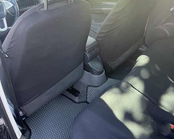 Сеат Ibiza 2011 у Радехове на Automoto.ua Чорний Сеат Ibiza, об'ємом двигуна 1.2 л та пробігом 229 тис. км за 5900 $, фото 7 на Automoto.ua