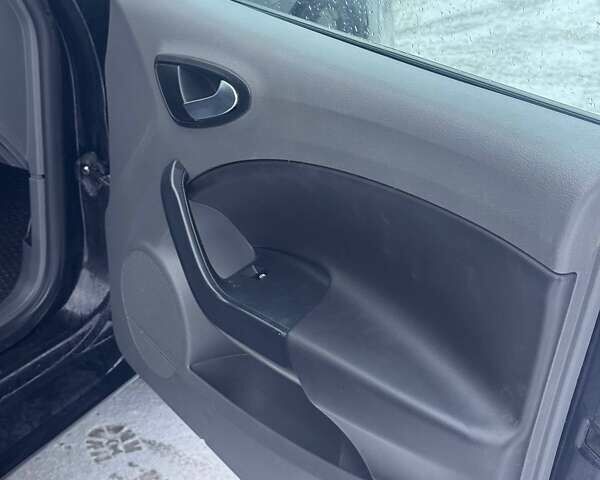 Черный Сеат Ибица, объемом двигателя 1.6 л и пробегом 268 тыс. км за 6198 $, фото 37 на Automoto.ua