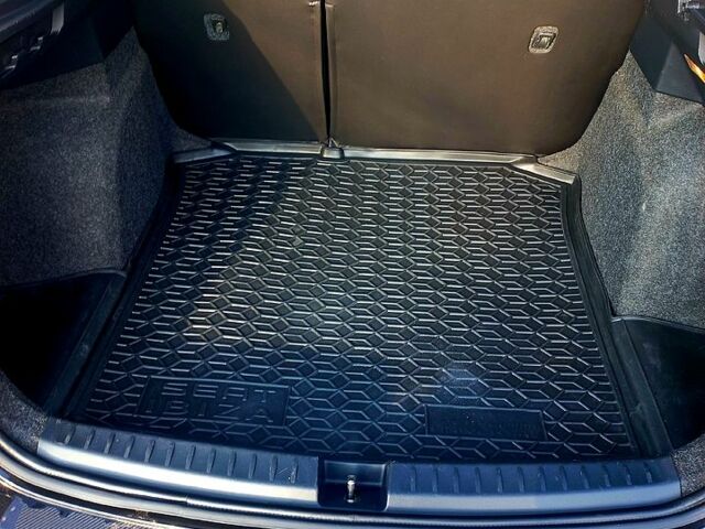 Черный Сеат Ибица, объемом двигателя 1.2 л и пробегом 225 тыс. км за 5999 $, фото 4 на Automoto.ua