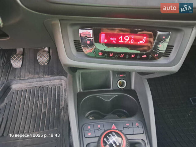 Черный Сеат Ибица, объемом двигателя 1.2 л и пробегом 310 тыс. км за 5250 $, фото 16 на Automoto.ua