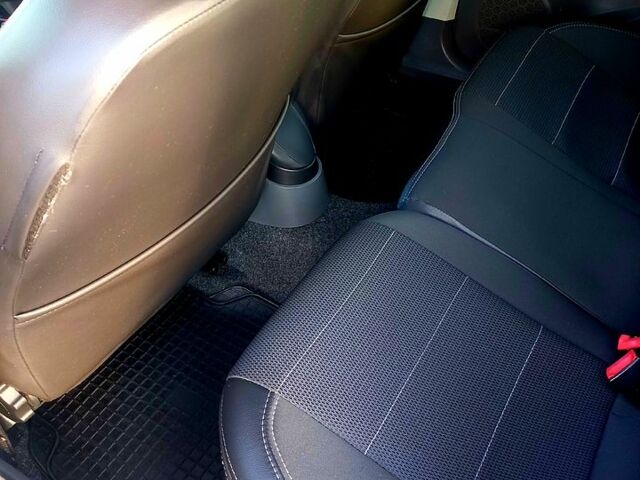 Чорний Сеат Ibiza, об'ємом двигуна 1.2 л та пробігом 225 тис. км за 5999 $, фото 9 на Automoto.ua