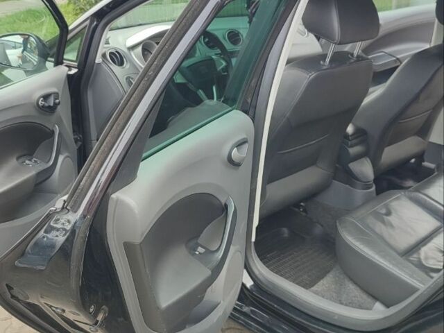 Черный Сеат Ибица, объемом двигателя 1.2 л и пробегом 270 тыс. км за 5500 $, фото 4 на Automoto.ua