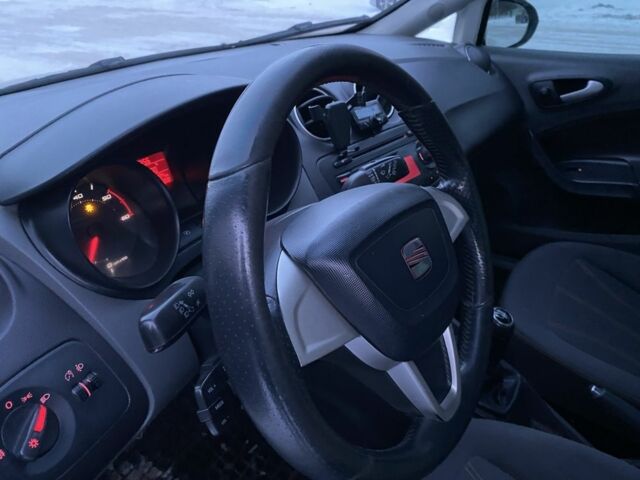Чорний Сеат Ibiza, об'ємом двигуна 1.2 л та пробігом 207 тис. км за 5400 $, фото 13 на Automoto.ua