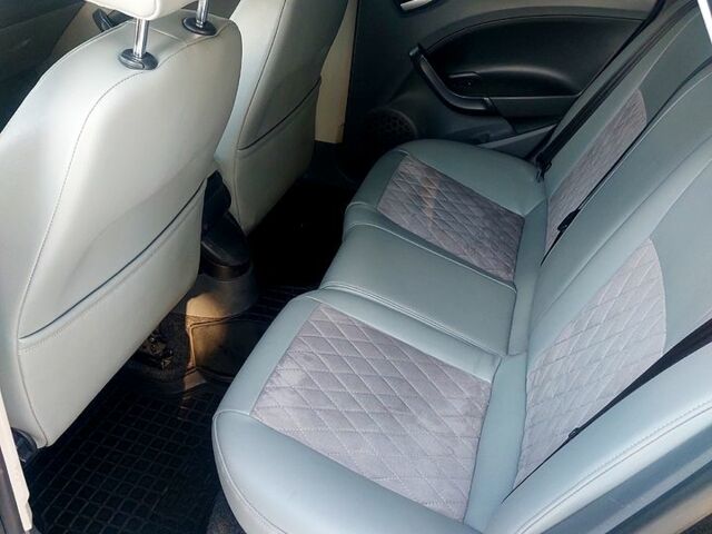 Черный Сеат Ибица, объемом двигателя 1.2 л и пробегом 27000 тыс. км за 5800 $, фото 6 на Automoto.ua