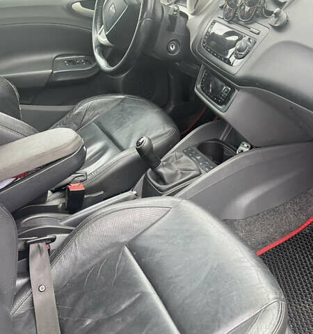 Сеат Ибица 2011 в Камень-Каширский на Automoto.ua Черный Сеат Ибица, объемом двигателя 1.2 л и пробегом 244 тыс. км за 5200 $, фото 3 на Automoto.ua