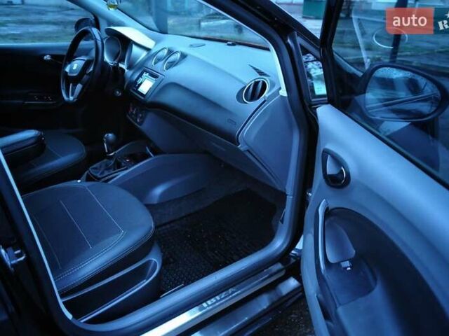 Черный Сеат Ибица, объемом двигателя 1.2 л и пробегом 190 тыс. км за 6000 $, фото 18 на Automoto.ua