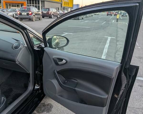 Черный Сеат Ибица, объемом двигателя 1.2 л и пробегом 256 тыс. км за 5000 $, фото 13 на Automoto.ua