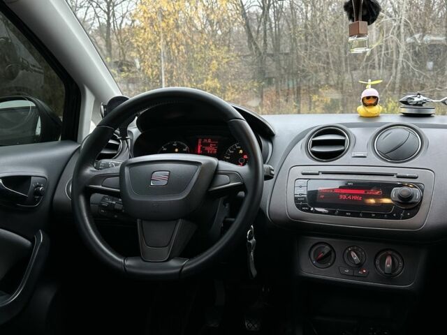 Чорний Сеат Ibiza, об'ємом двигуна 1.2 л та пробігом 200 тис. км за 6700 $, фото 5 на Automoto.ua