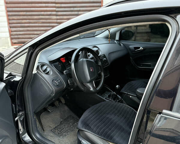 Черный Сеат Ибица, объемом двигателя 1.2 л и пробегом 230 тыс. км за 4950 $, фото 4 на Automoto.ua