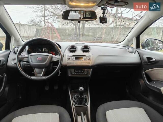 Чорний Сеат Ibiza, об'ємом двигуна 1.6 л та пробігом 235 тис. км за 6900 $, фото 61 на Automoto.ua