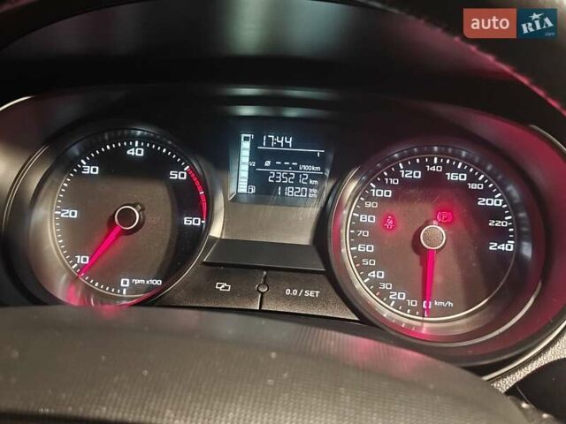 Чорний Сеат Ibiza, об'ємом двигуна 1.6 л та пробігом 235 тис. км за 6900 $, фото 39 на Automoto.ua