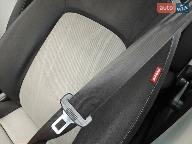 Чорний Сеат Ibiza, об'ємом двигуна 1.6 л та пробігом 235 тис. км за 6900 $, фото 19 на Automoto.ua