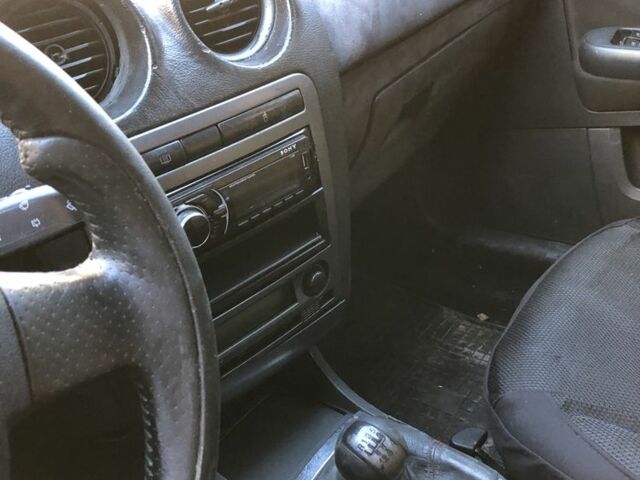 Коричневый Сеат Ибица, объемом двигателя 2 л и пробегом 300 тыс. км за 3400 $, фото 3 на Automoto.ua