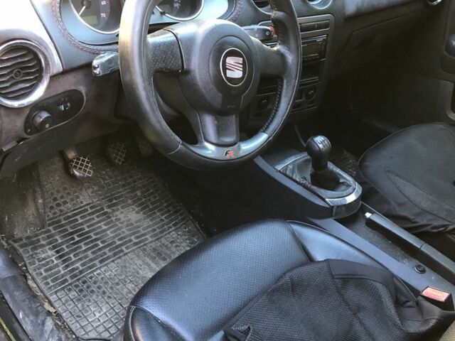 Коричневый Сеат Ибица, объемом двигателя 2 л и пробегом 300 тыс. км за 3400 $, фото 2 на Automoto.ua