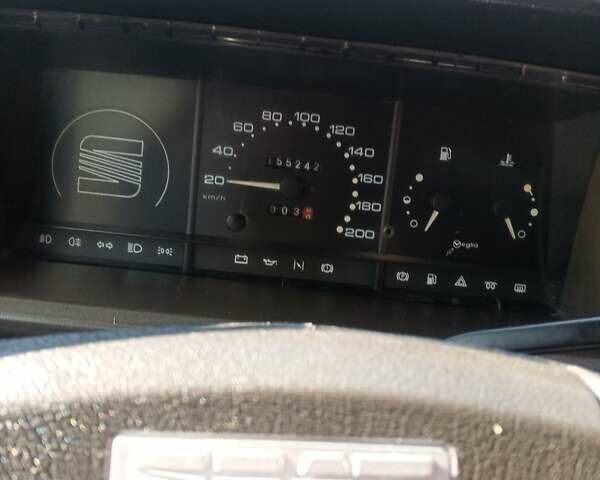 Красный Сеат Ибица, объемом двигателя 1.5 л и пробегом 170 тыс. км за 700 $, фото 8 на Automoto.ua